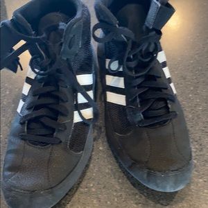 Adidas wrestling shoes size 8 1/2 boys